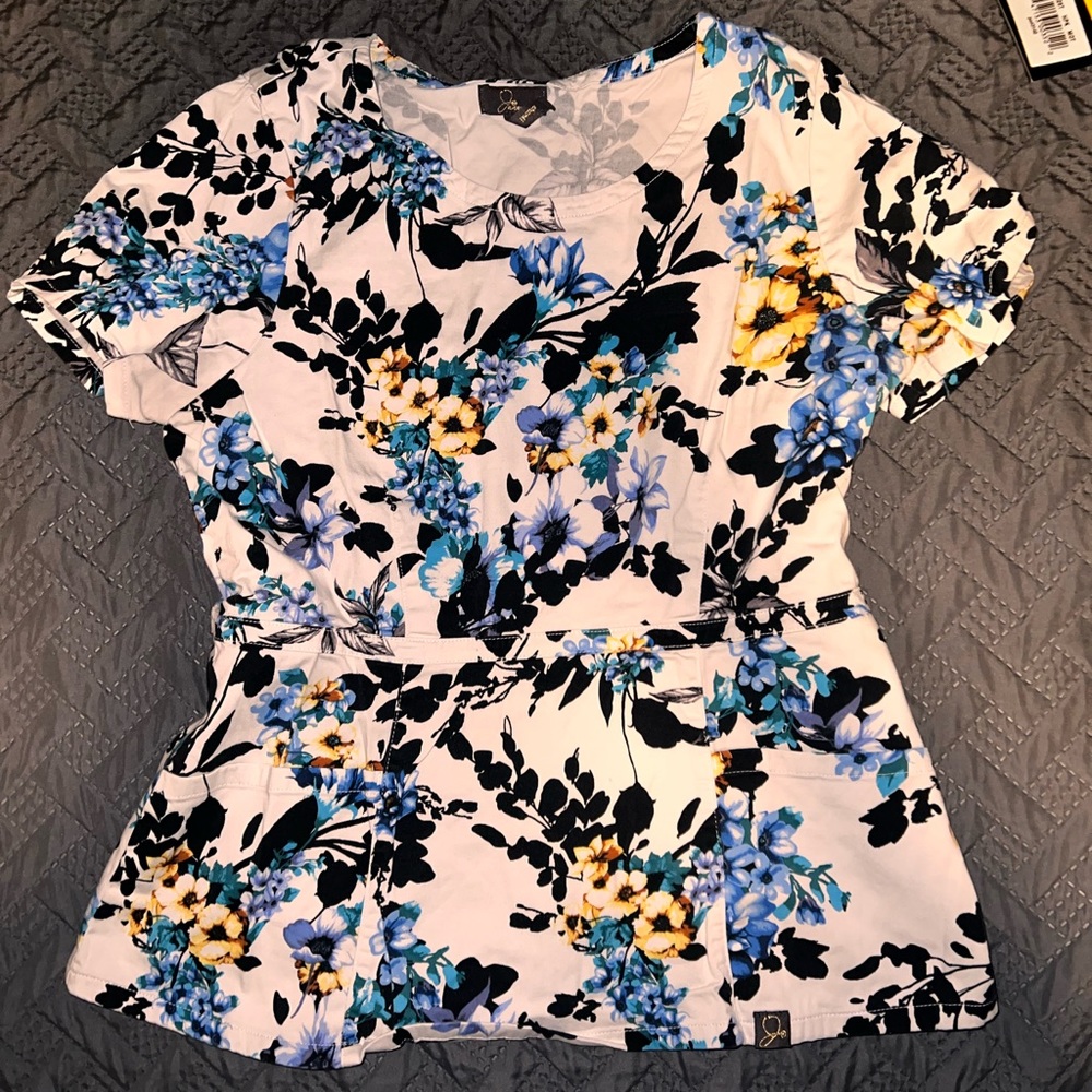 Jaanuu floral top